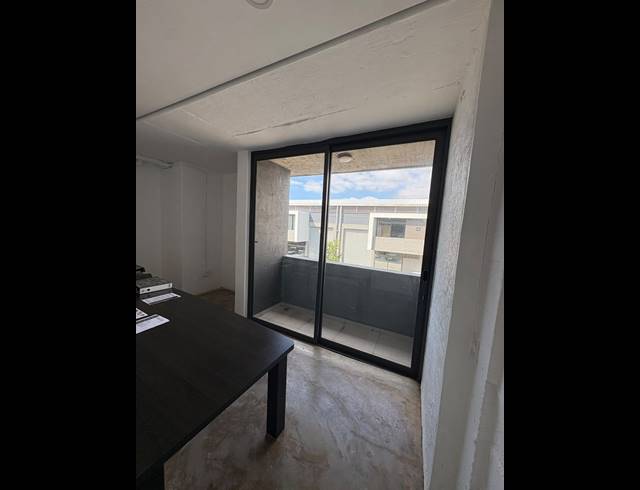 12M² SERVICED OFFICE TO LET IN BALLITO CENTRAL